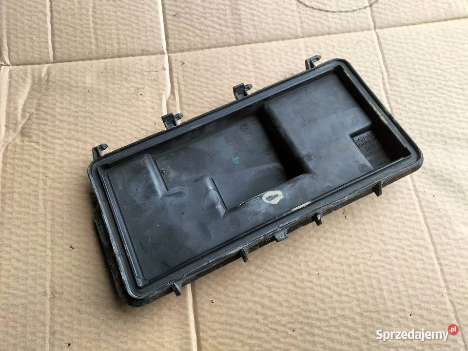 AUDI 80 B3 80B3 80B4 80 B4 OSŁONA KLAPKA Kamień-Kolonia