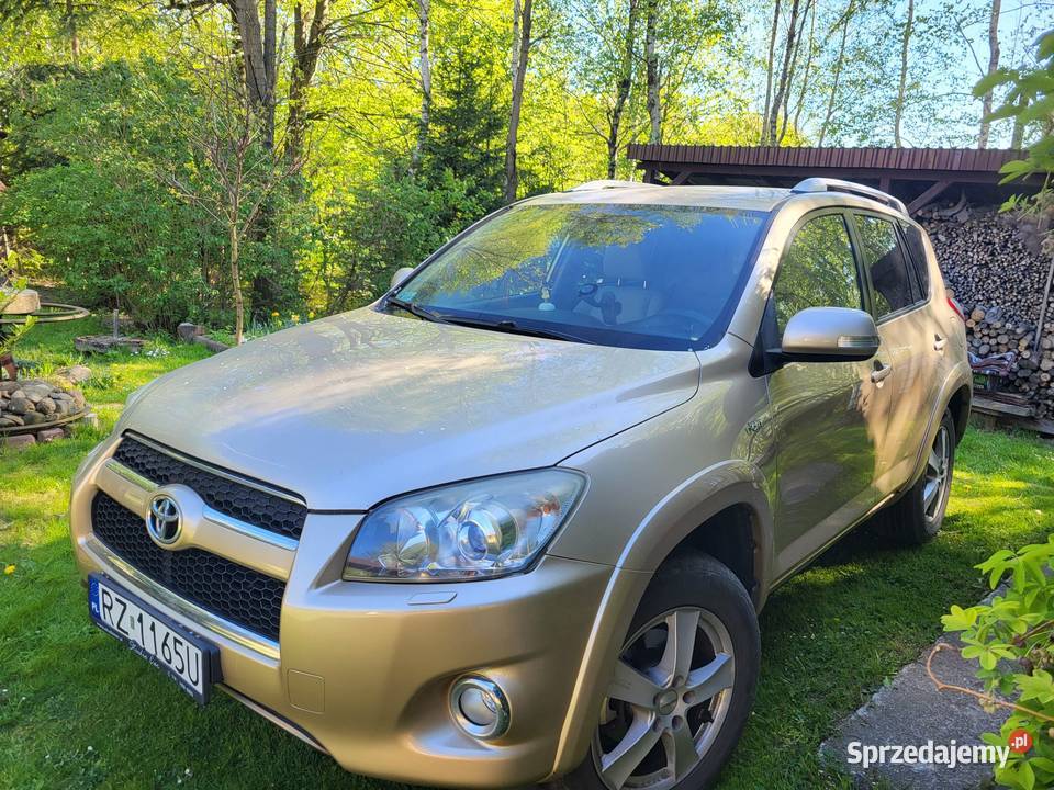 Sprzedam prywatną Toyotę RAV4 z 2009 roku