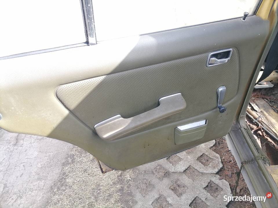 Mercedes w123 Pierwsza Seria 77r Beczka Wnętrze Łochów