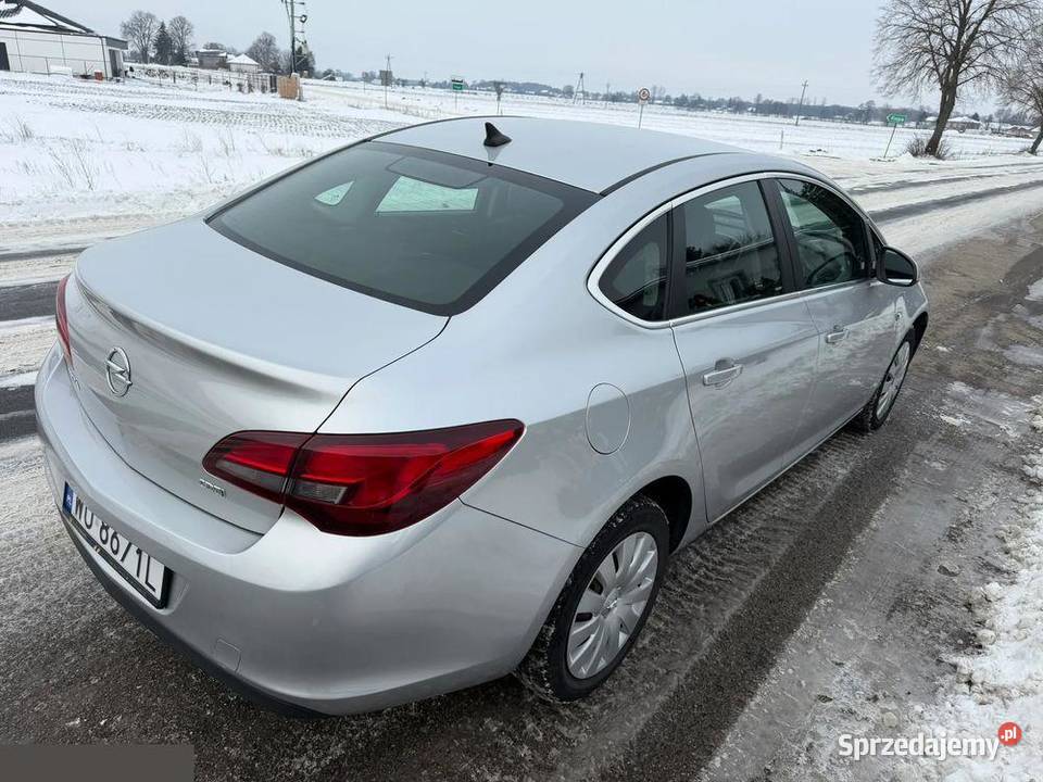 Opel Astra 16d 110 2017r Ledy Xenon Navi FV23 Astra Łowicz