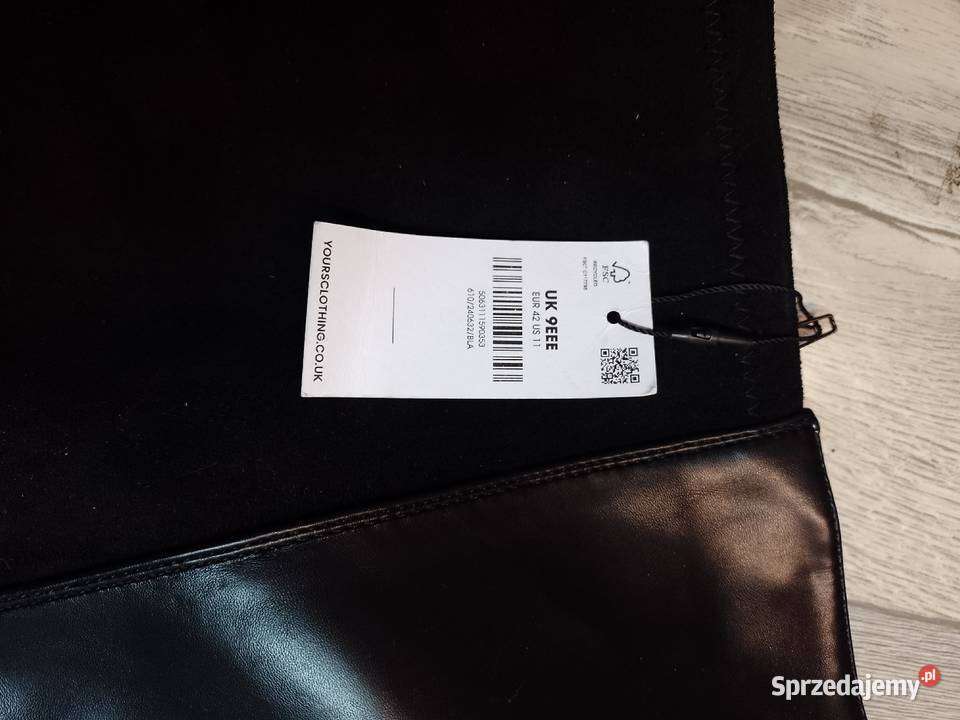 42 Czarne zdobione Kozaki oficerki biznesowe z sprzedam