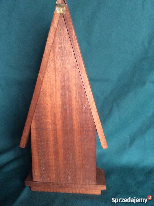 stara kapliczka drewniana z madonną dolnośląskie Wrocław