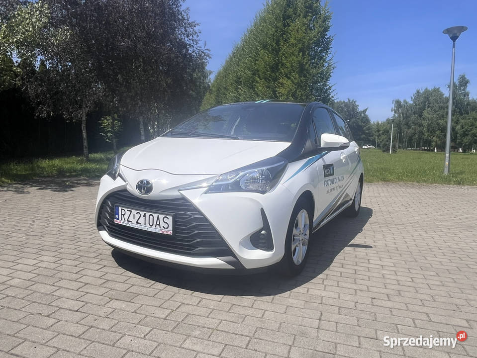Toyota Yaris w świetnym stanie niski przebieg 998cm3