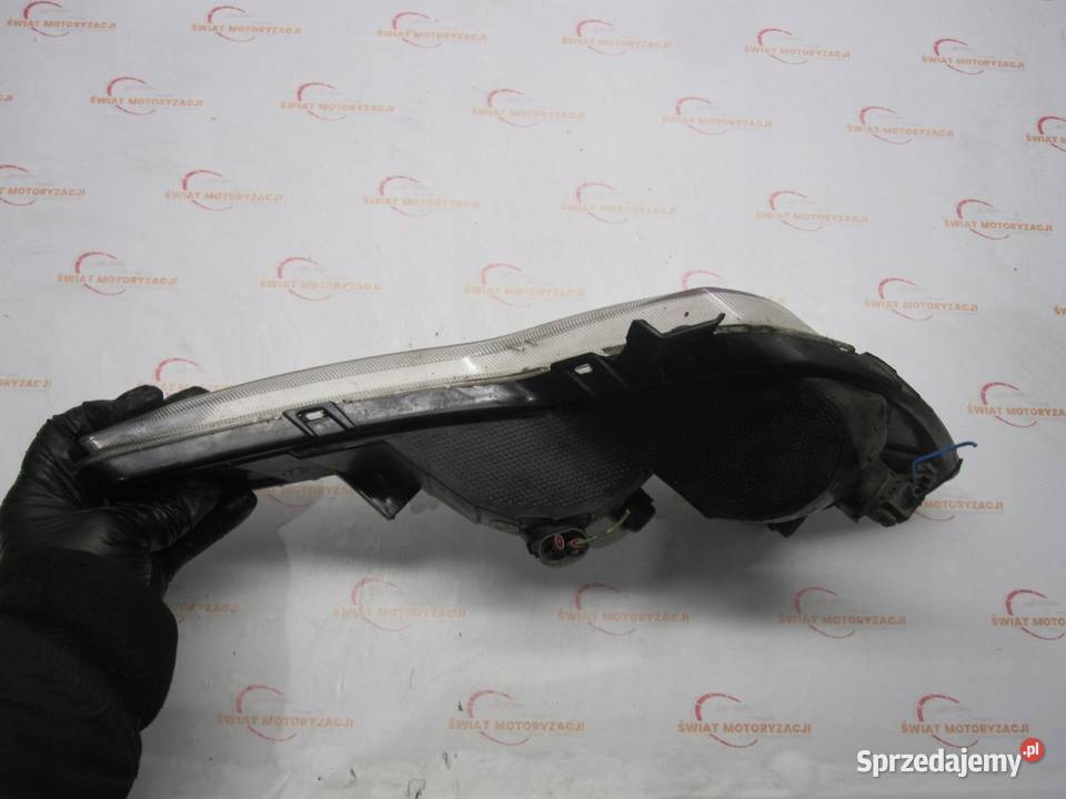 KIA SPORTAGE III 12r halogen lewy 922013W osobowe świętokrzyskie Kielce sprzedam