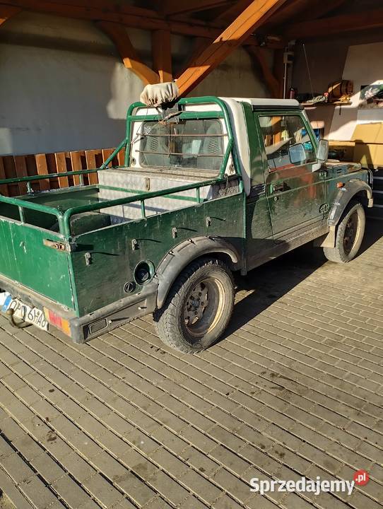 Suzuki samurai Pick Up nieuszkodzony Daniec