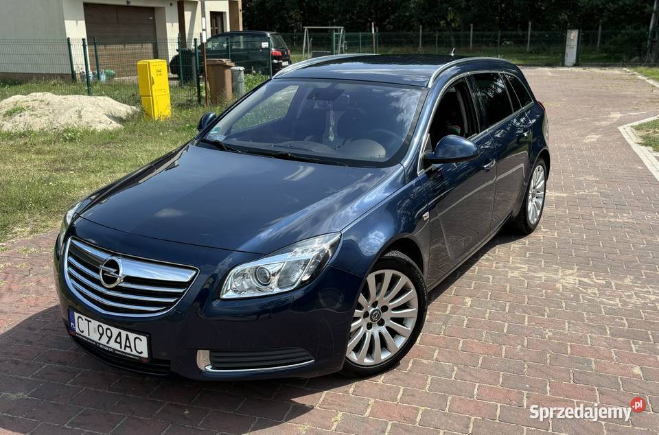 Opel Insignia z domu Rok produkcji 2010 Toruń sprzedam