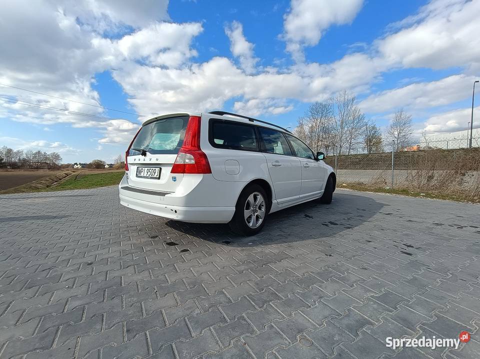 Volvo V70 III 2008 24 D5 185 koni