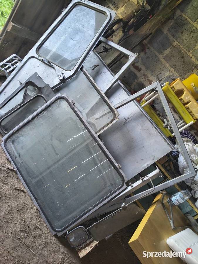 Kabina c360 340 355 c360 3p Pozostałe Blizne