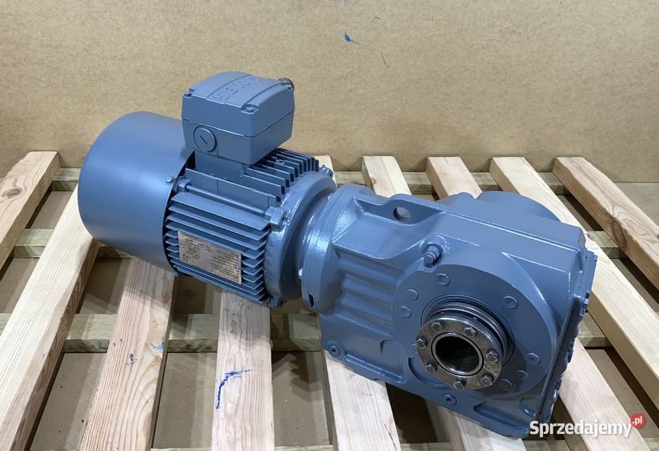 motoreduktor przekładnia 11kW 39obr 3fazowy SEW Silniki