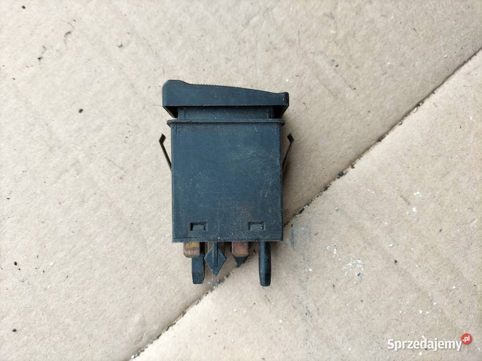 AUDI 893941503 WŁĄCZNIK WYŁĄCZNIK grzania szyby lubelskie sprzedam