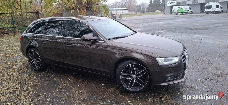 Sprzedaję Audi A4 B8 20tdi z 2013 roku radio Sieradz