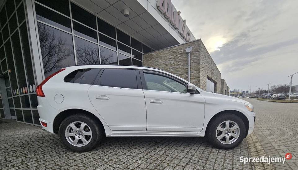 Super auto Volvo XC60 R Design isofix