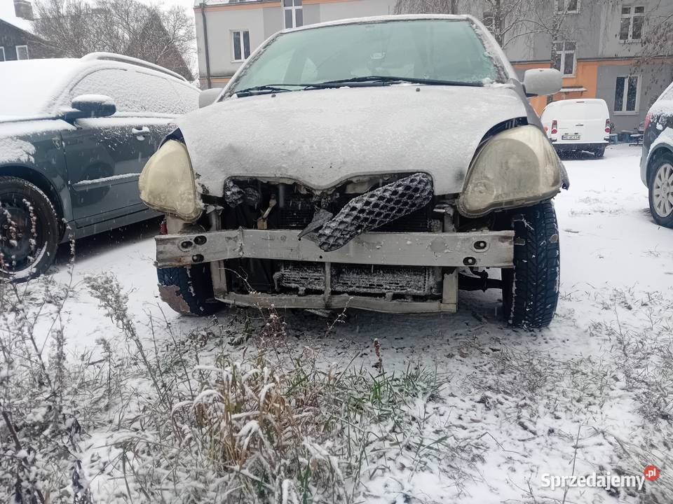 Toyota yaris 1 lifcie 2005r uszkodzona Legionowo