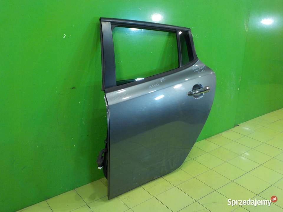 NISSAN LEAF I LIFT AUT 16r HB 5D drzwi lewe tyl sprzedam