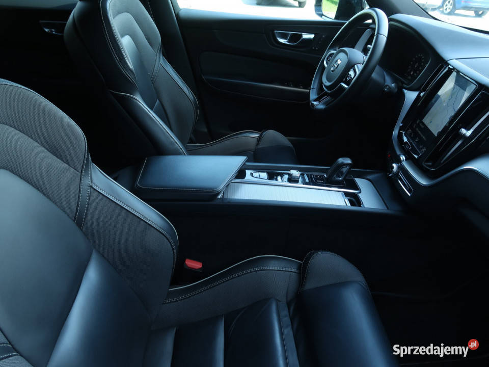 Volvo XC60 B4 AWD Piaseczno