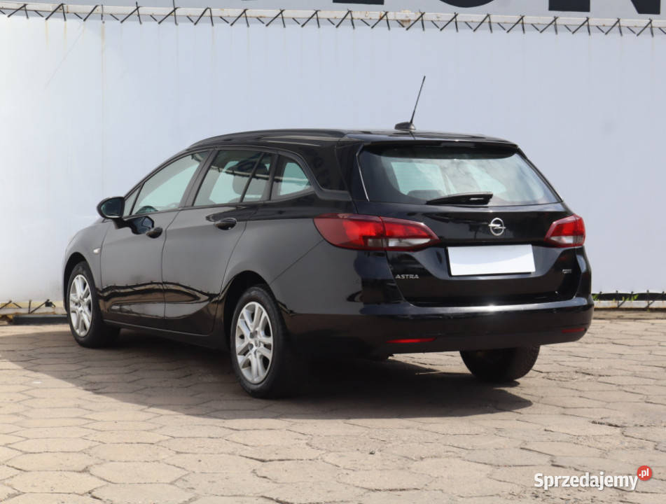 Opel Astra 16 CDTI radio