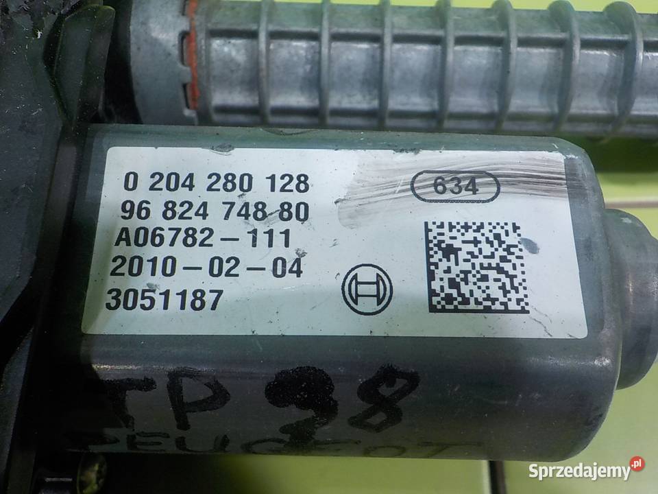 PEUGEOT 5008 I 16 HDI 10r 5D mechanizm recznego Suków