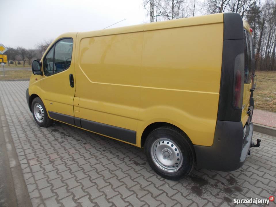 Renault Trafic 2003 Klimatyzacja Hak 6biegów 5os ABS Samochody osobowe lubelskie Poniatowa