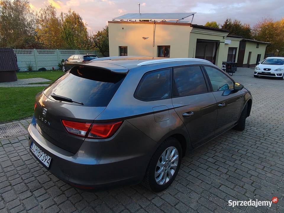 SEAT LEON 20 TDI DSG oryginalny lakier Książka 4/5 lubelskie Chełm
