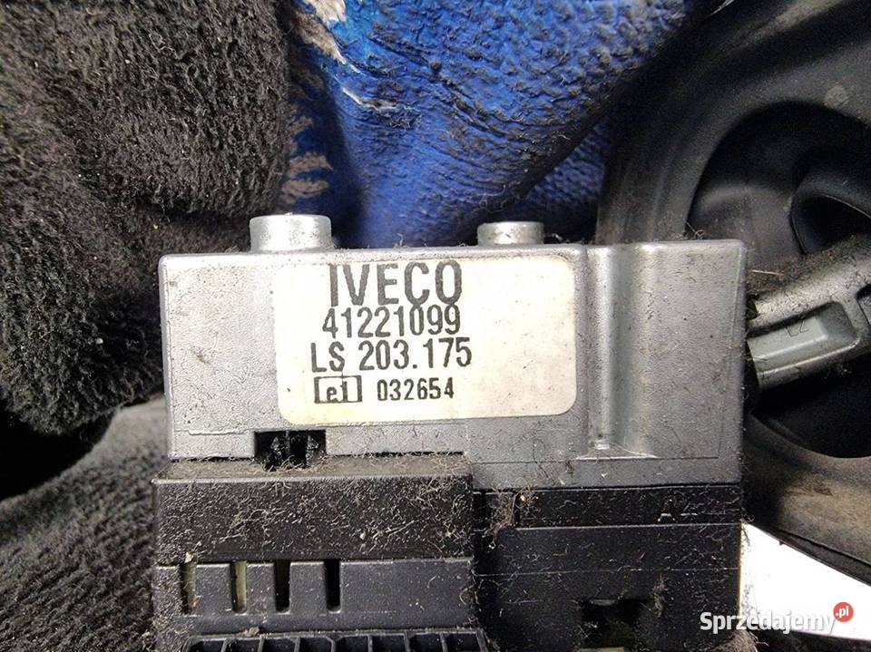 PRZEŁĄCZNIK IVECO EUROCARGO 20E28 41221099 Pozostałe