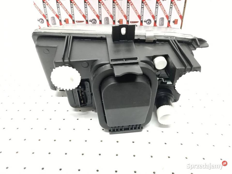 VW CADDY II KOMBI PRZED LIFTINGIEM LAMPA Skarżysko-Kamienna