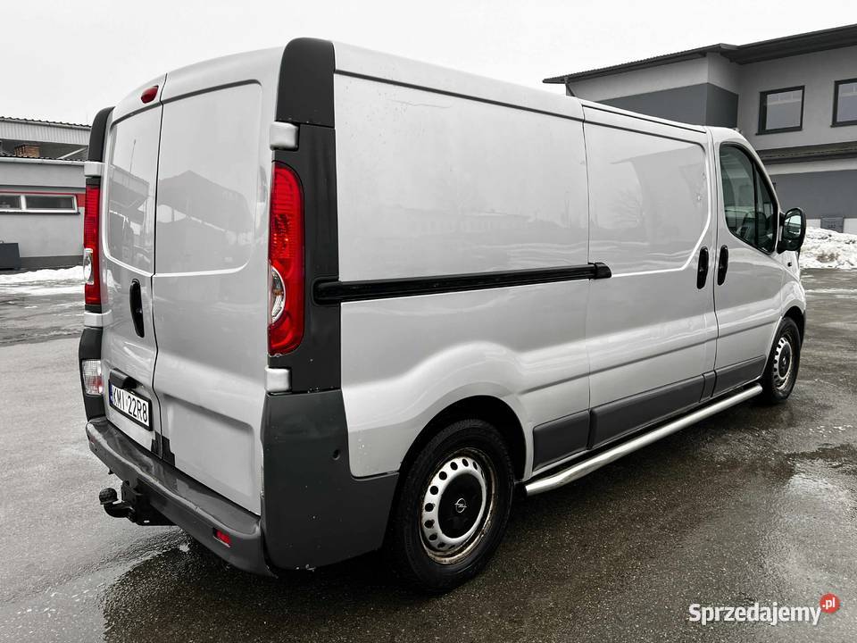 Opel Vivaro 25 CDTI L2H1 Rok produkcji 2011 Opel Miechów sprzedam