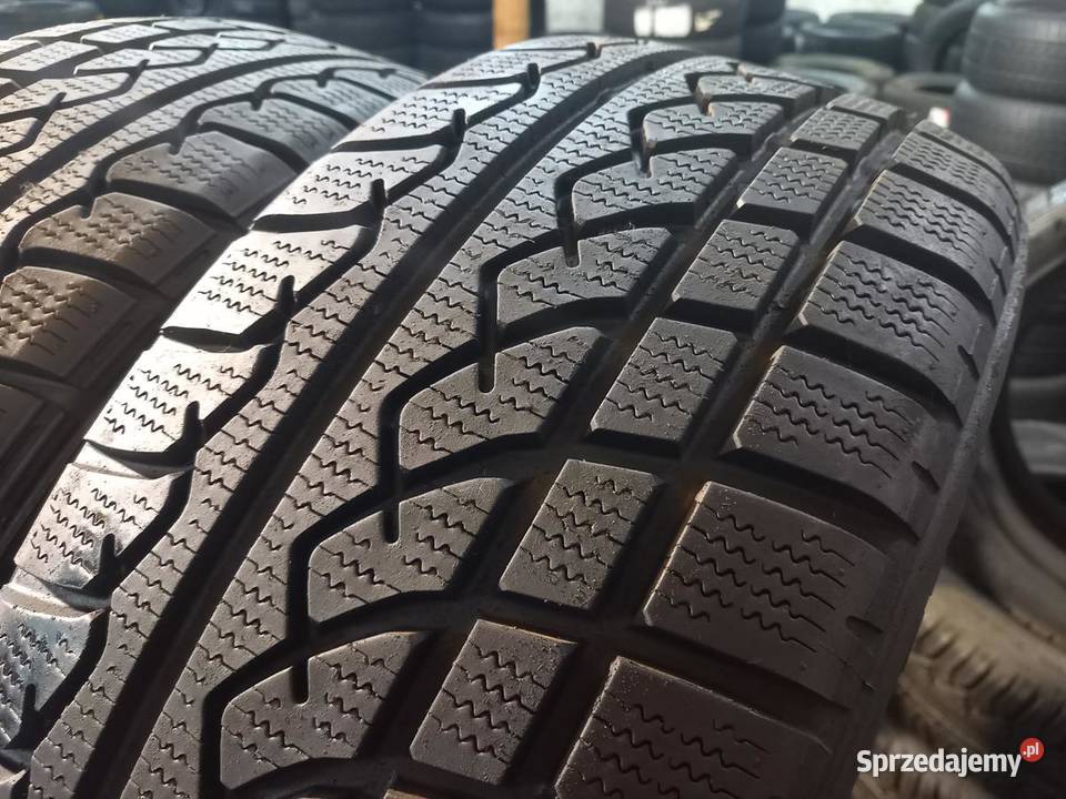 2x Opona UŻYWANA ZIMOWA 20550R15 YOKOHAMA 89 sprzedam