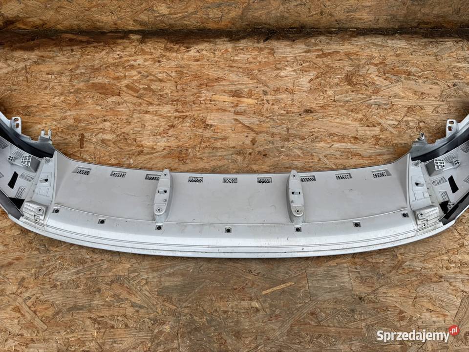 Nosek czaszak listwa góra zderzaka przód Międzychód