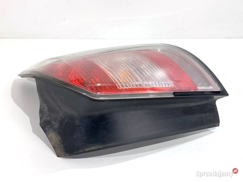 LAMPA PRAWY TYŁ OPEL ASTRA H 13223675 Kombi 0414