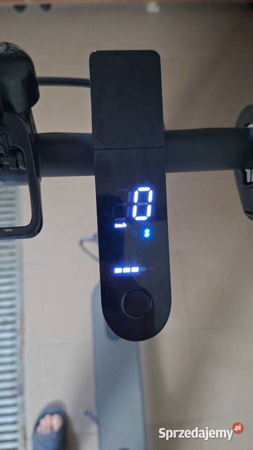 Hulajnoga elektryczna XIAOMI Mi 1S Czarny Brończany