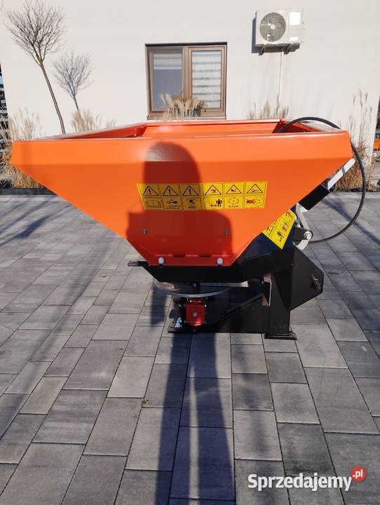 Rozsiewacz dwutalerzowy 40060080010001200L DOWÓZ Rozsiewacze nawozów