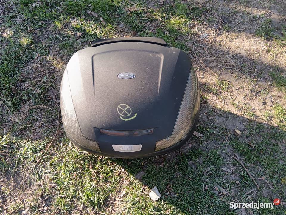 Kufer centralny Giwi do Suzuki Burgman 650