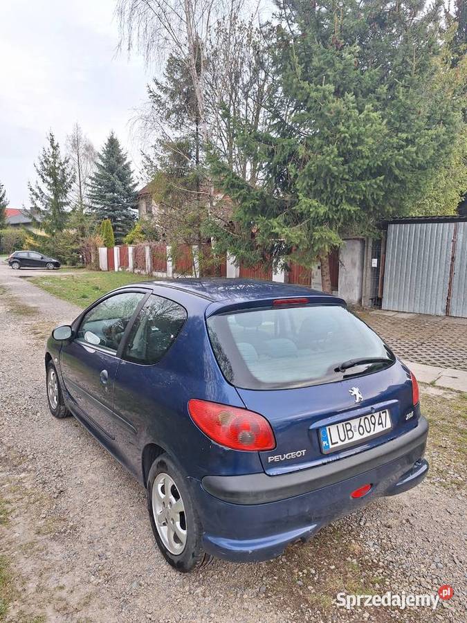 Peugeot 206 14 Benzyna 75 Rok produkcji 2005 Chełm