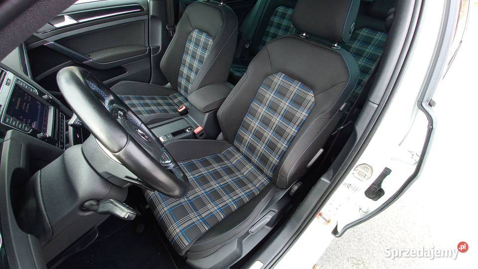 VW Golf GTE hybryda plug in Szydłowiec