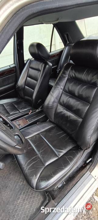 Czarne skóry tapicerka Mercedes W124