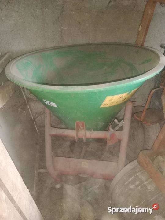 Rozsiewacz nawozu lejek 400 l
