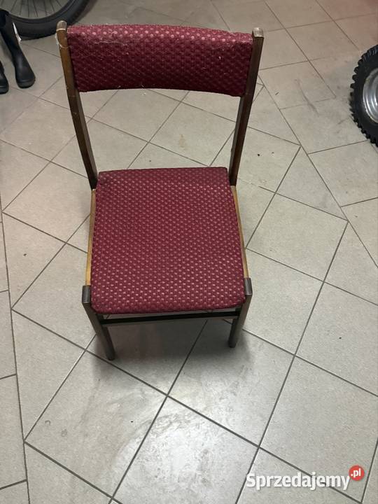 Oddam krzesła drewniane Bliżyn