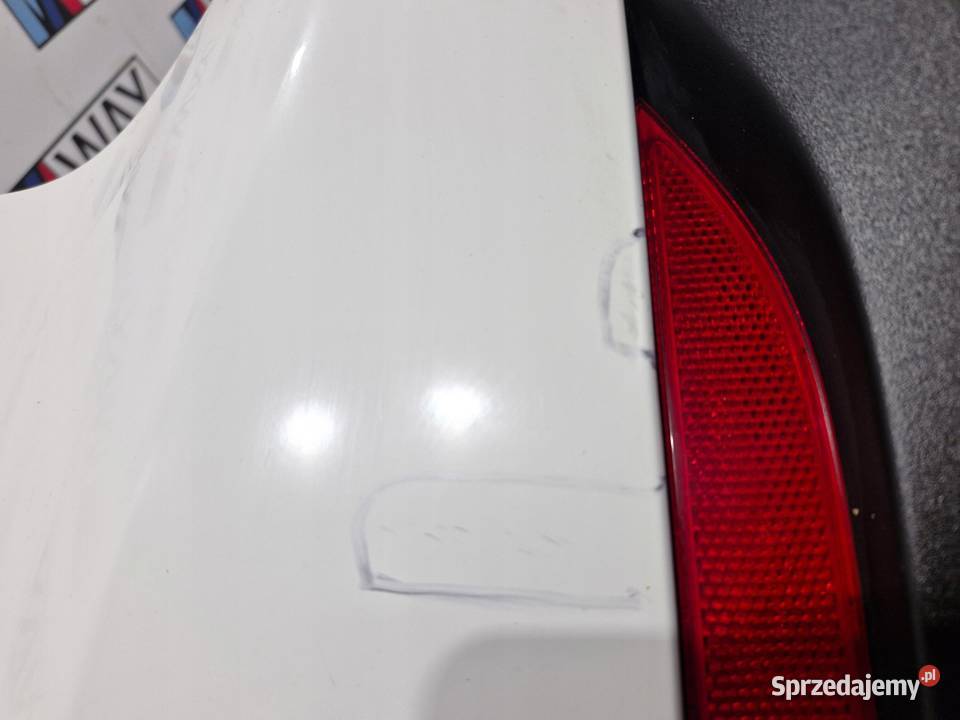 BMW X1 F48 ZDERZAK TYLNY ORYGINAŁ A300