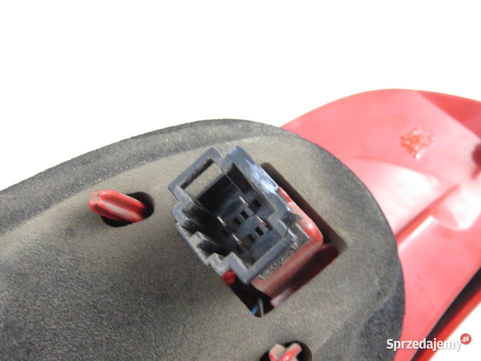 LAMPA PRAWA TYLNA AUDI Q7 4L 4L0945094F małopolskie