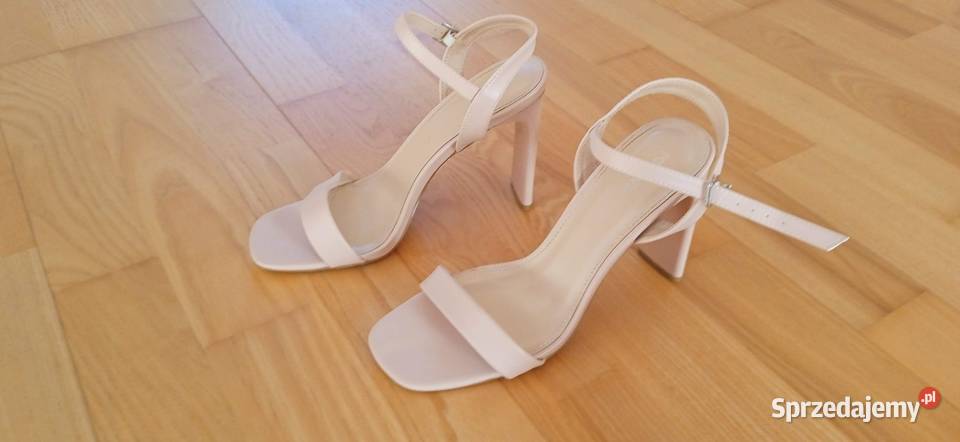 Buty szpilki adidasytrampki rozmiar 38