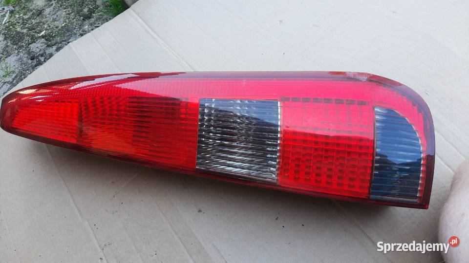 lampa tylna prawa lewa FORD FUSION 0205r