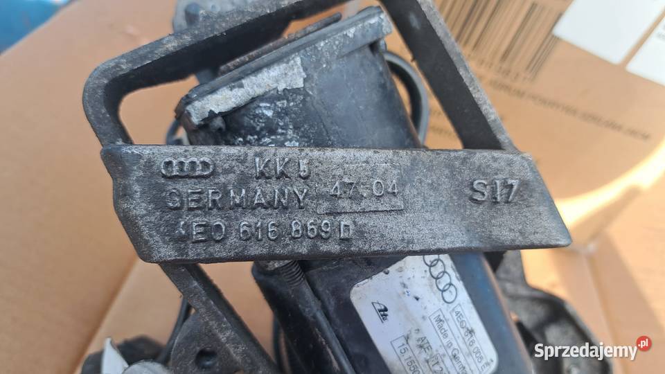 Audi A8 D3 40 TDI kompresor zawieszenia 4E0 616 Częstochowa