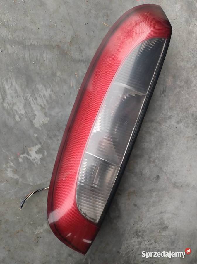 Lampa tylna lewa i prawa Opel corsa C 5 D