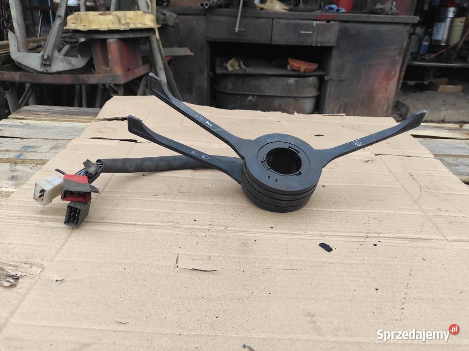 Przełącznik kierunkowskazów STAR 200 266 Ostrowiec Świętokrzyski sprzedam