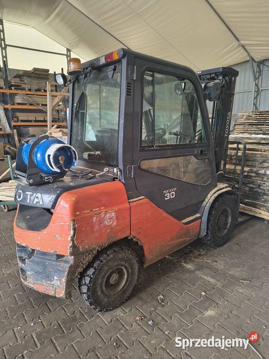 wózek widłowy toyota 3t 2016r Toyota Wózki widłowe warmińsko-mazurskie Bartoszyce