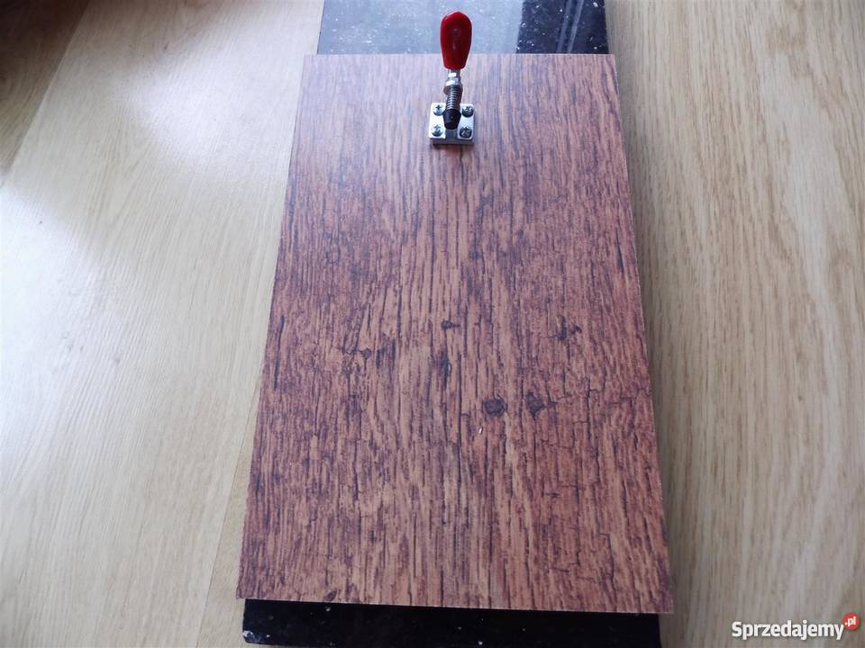 Rymarstwo Kaletnictwo Trzymacz do skór Radzewice