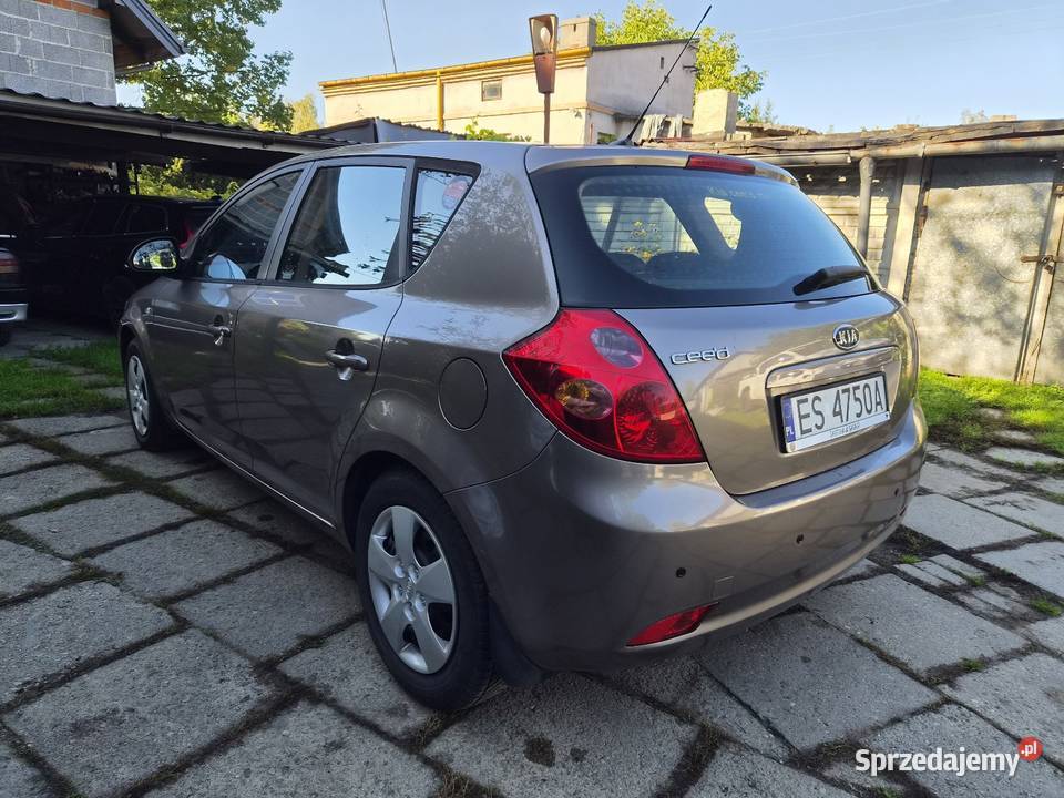 Kia Ceed 16 benzyna Salon Polska 153 1591cm3 Skierniewice