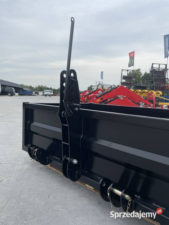 Skrzynia transportowa 165m tuz przódtył Zabłocie