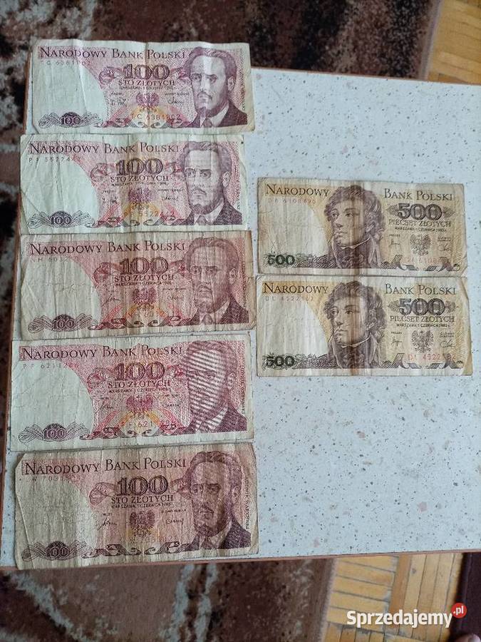 W komplecie stare polskie banknoty. O nominale 100zł,500zł