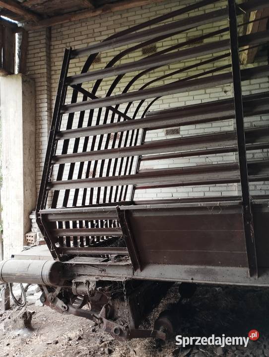 Przyczepa samozbierająca Łosice